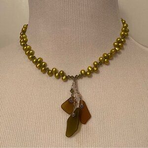 NECKLACE GREEN FRESHWATER PEARLS CRYSTALS BEACH GLASS 925 STERLING SILVER 16”